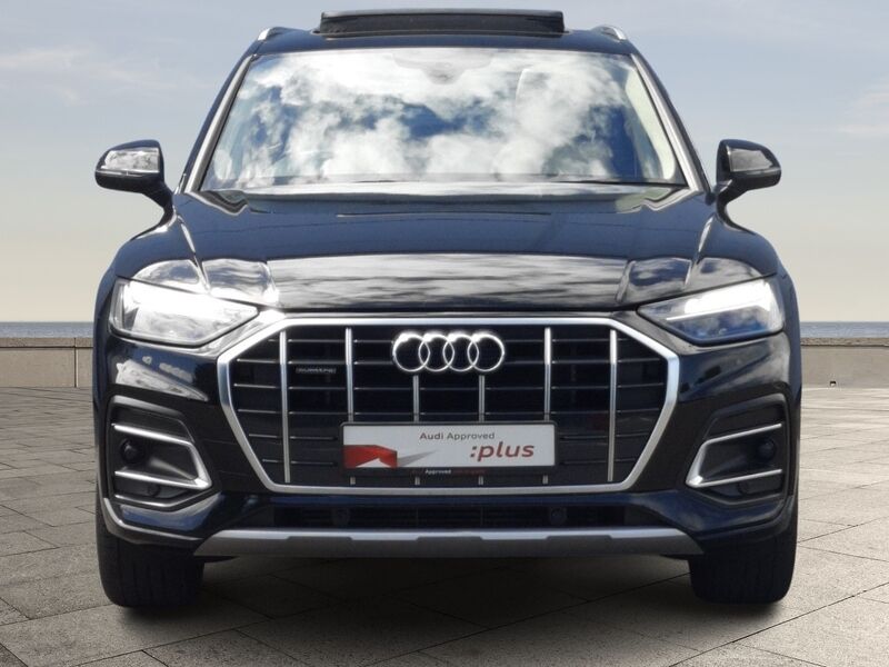 More views of Audi Q5