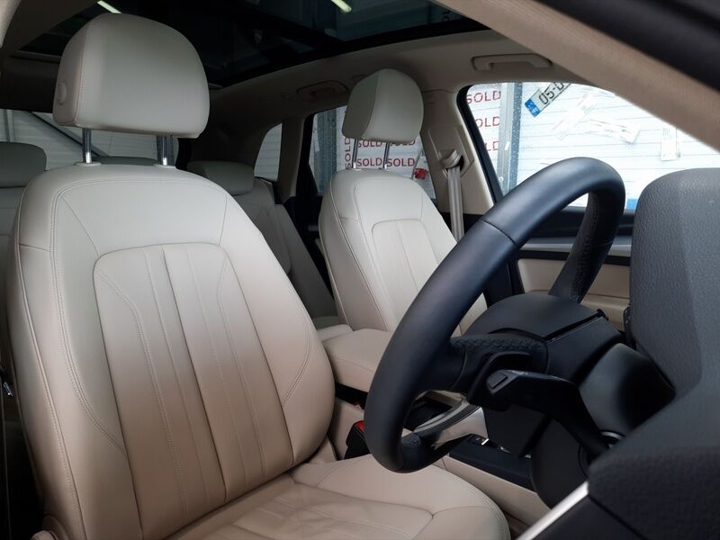 More views of Audi Q5