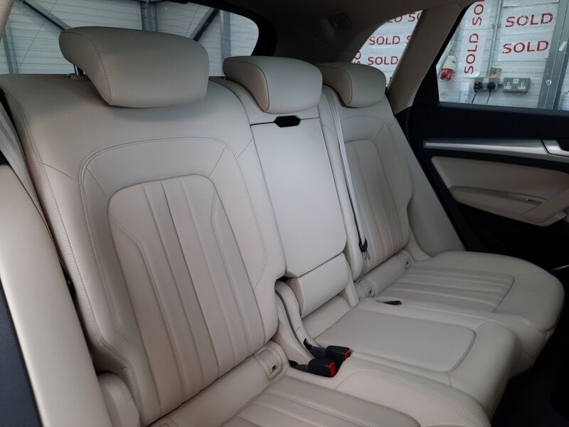 More views of Audi Q5