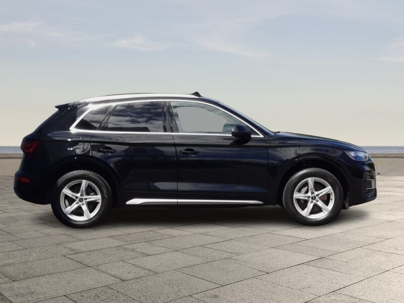 More views of Audi Q5