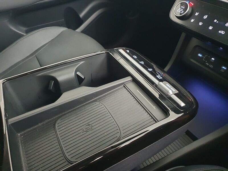 More views of Hyundai Tucson