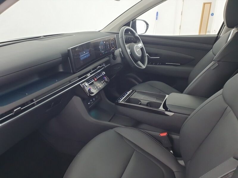 More views of Hyundai Tucson