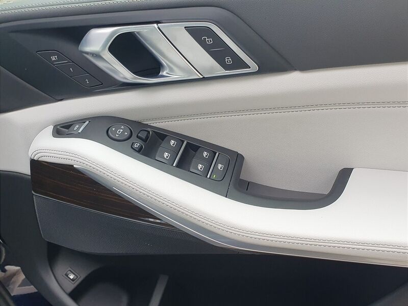 More views of BMW X5