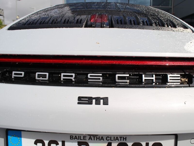More views of Porsche 911