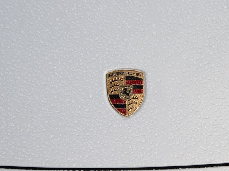 More views of Porsche 911