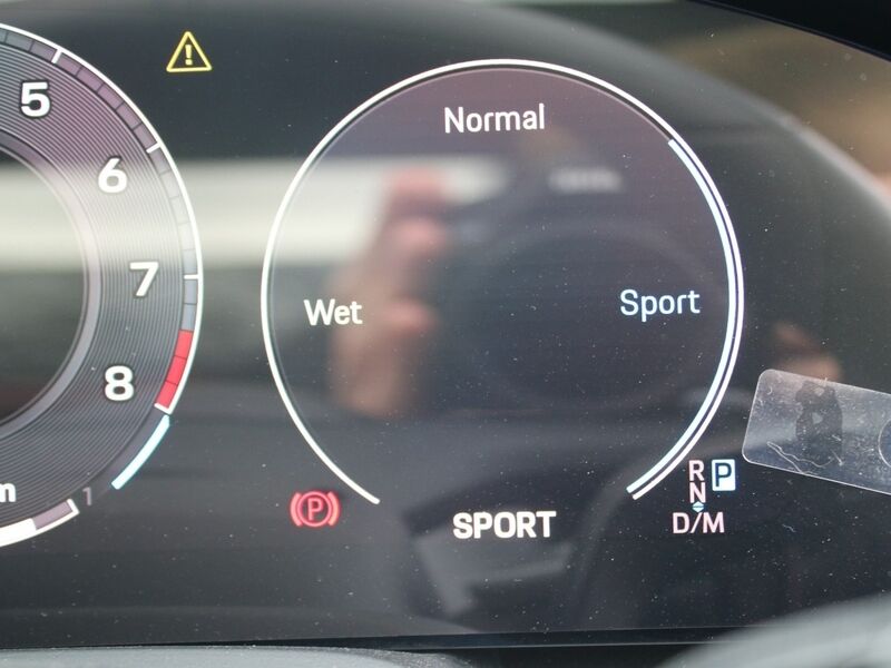 More views of Porsche 911