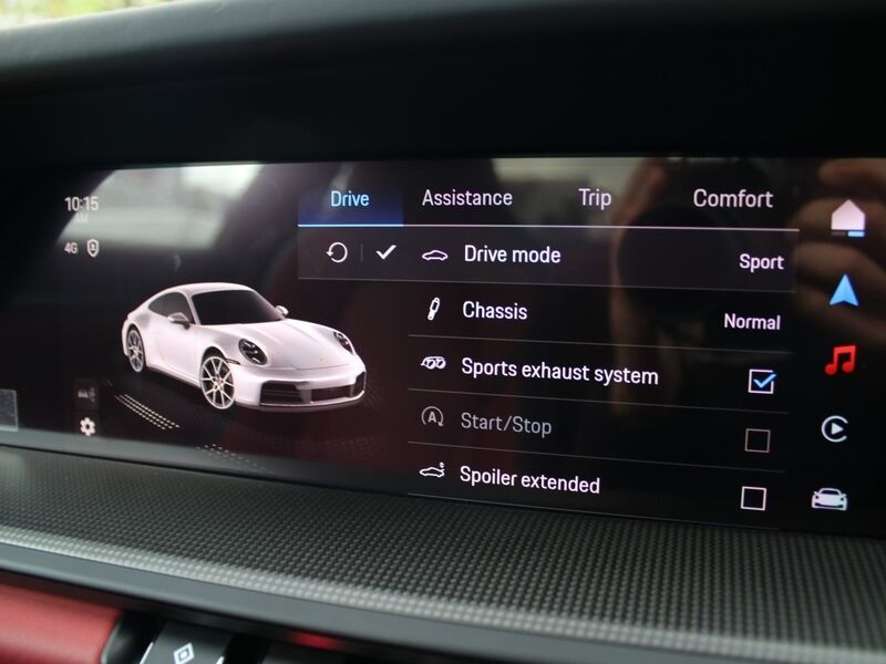 More views of Porsche 911