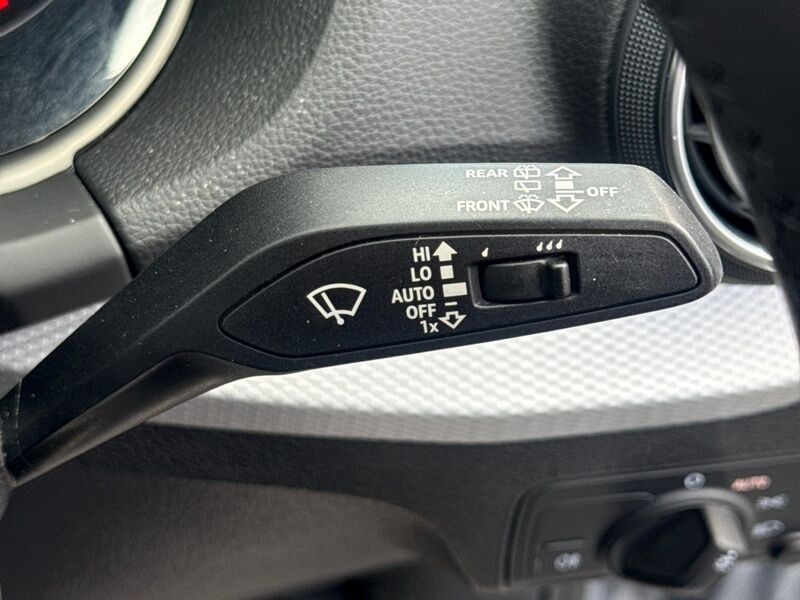 More views of Audi Q2