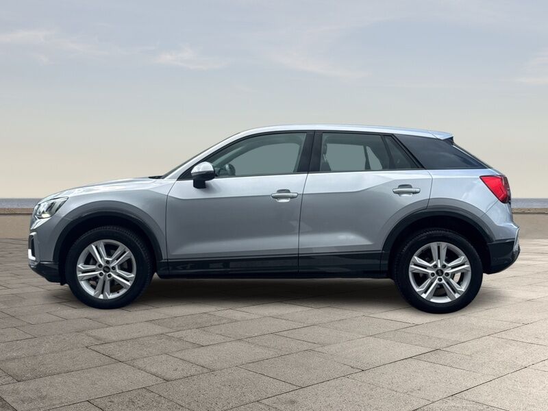 More views of Audi Q2