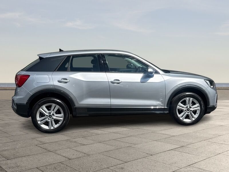 More views of Audi Q2