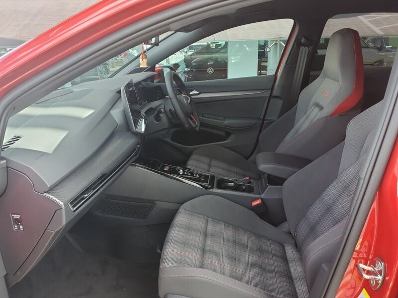 More views of Volkswagen Golf