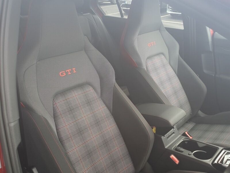 More views of Volkswagen Golf