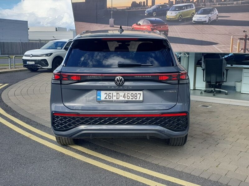 More views of Volkswagen Tayron