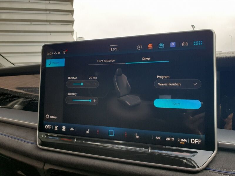 More views of Volkswagen Tayron