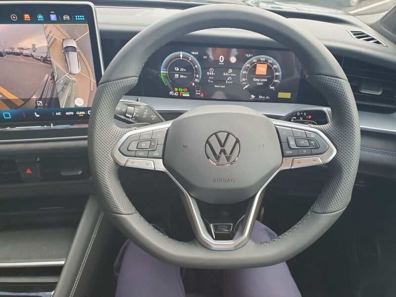 More views of Volkswagen Tayron