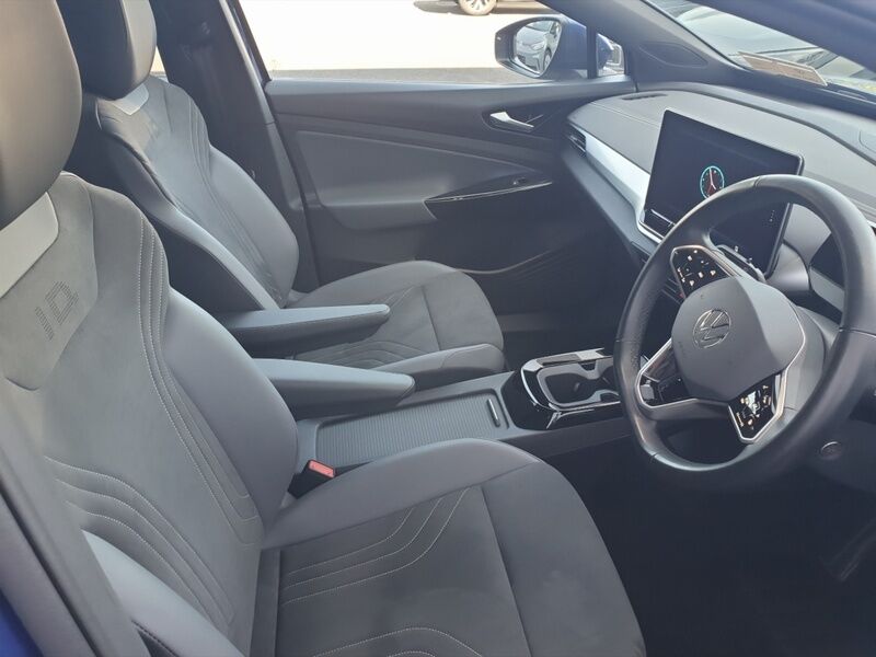 More views of Volkswagen ID.4