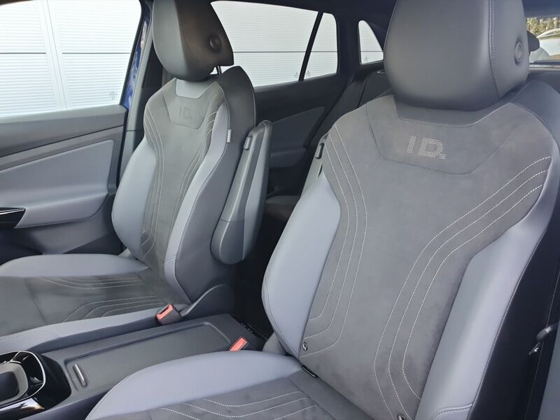 More views of Volkswagen ID.4
