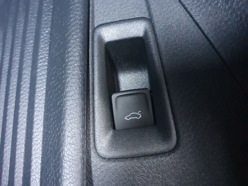 More views of Volkswagen ID.4