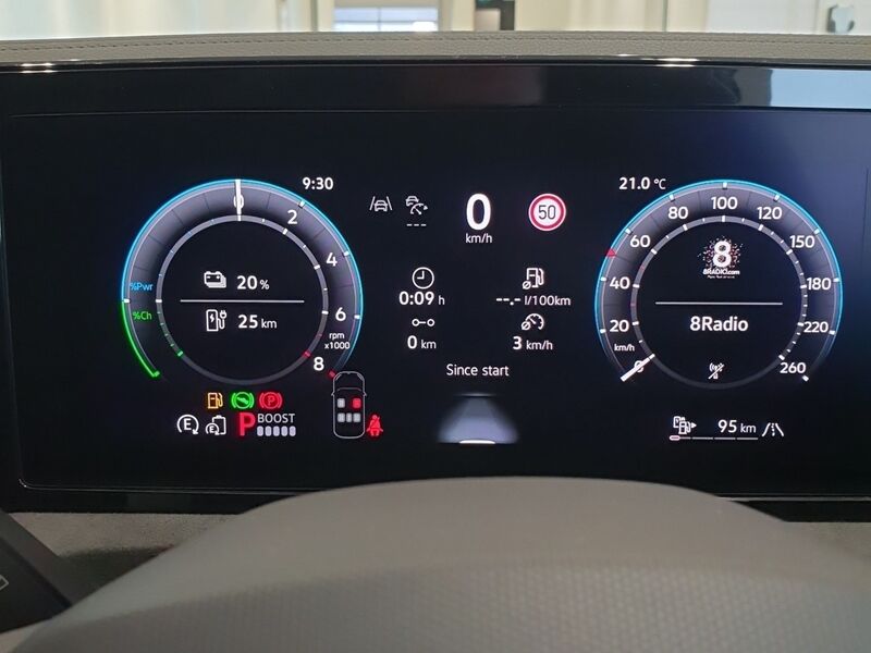 More views of Volkswagen Tiguan
