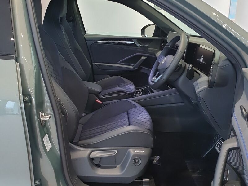 More views of Volkswagen Tiguan