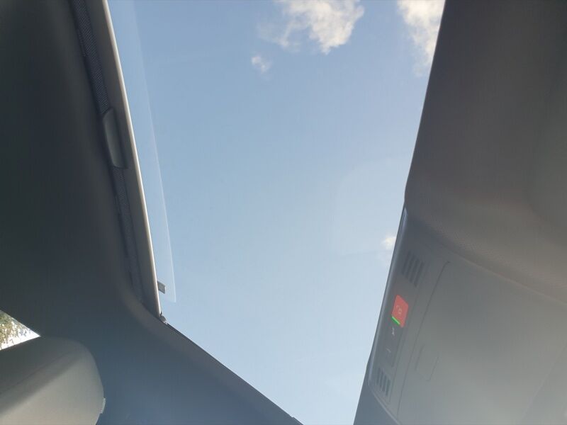 More views of Volkswagen Taigo