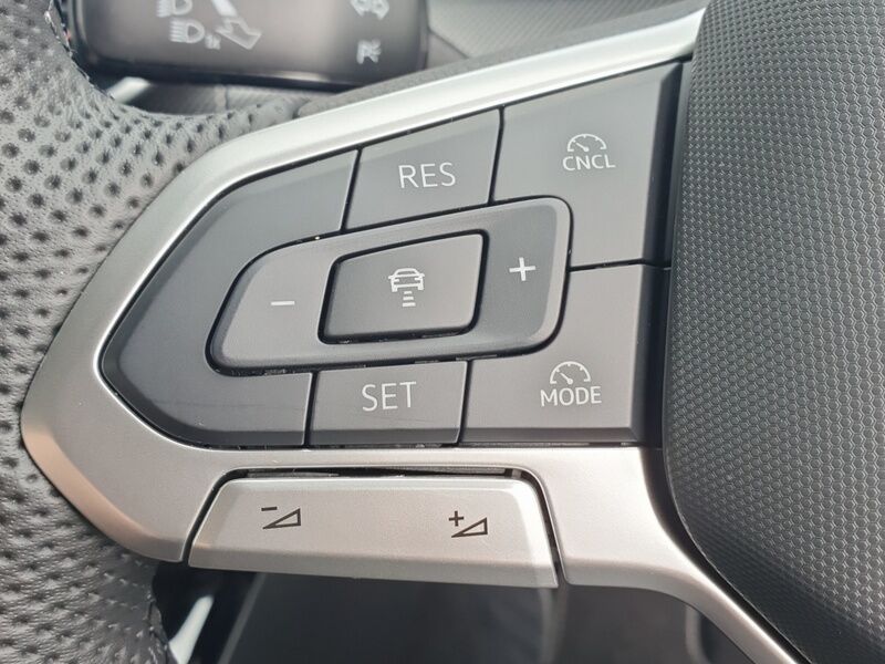 More views of Volkswagen Golf