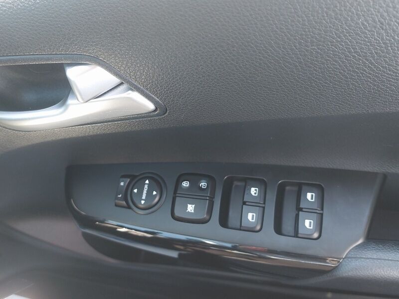 More views of Kia Picanto