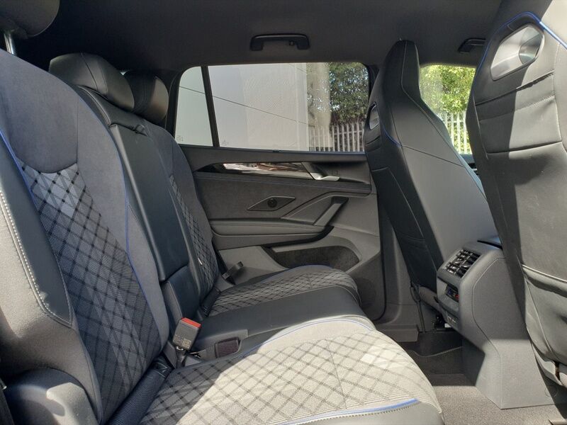 More views of Volkswagen Tayron
