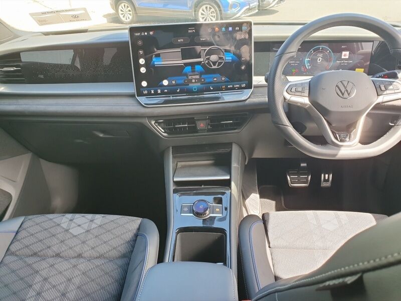 More views of Volkswagen Tayron