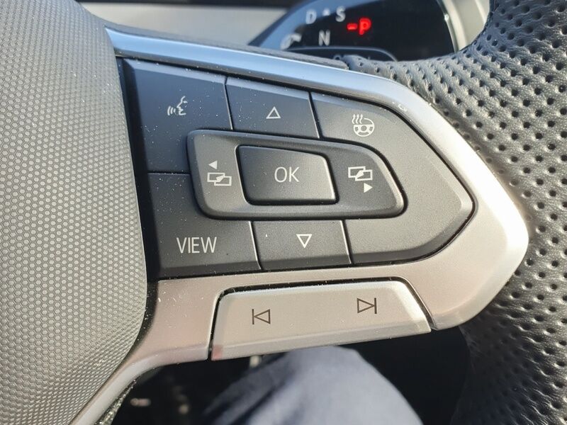More views of Volkswagen Tayron