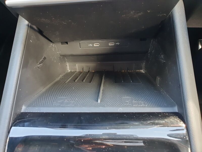 More views of Volkswagen Tayron
