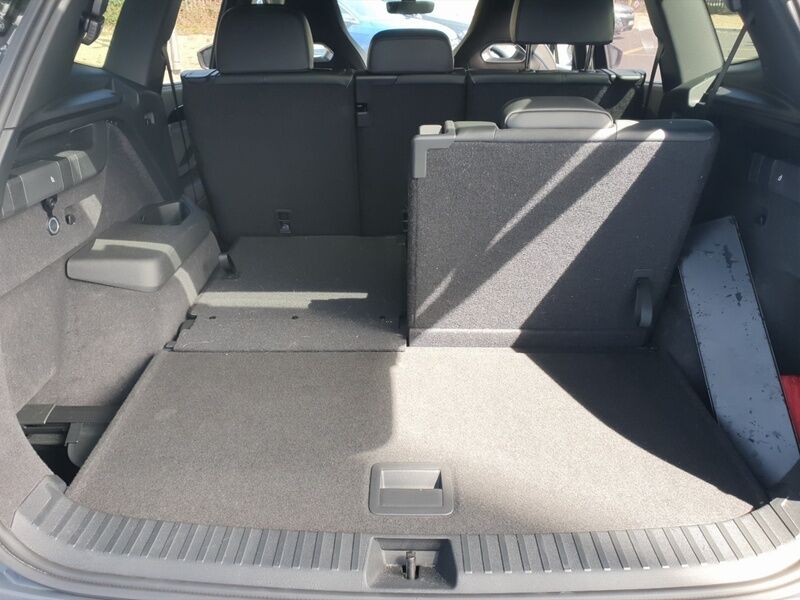 More views of Volkswagen Tayron