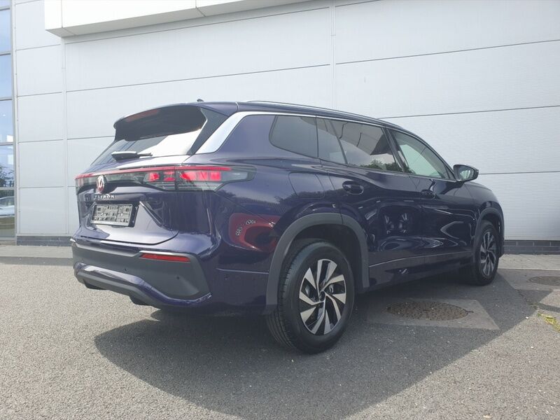 More views of Volkswagen Tayron