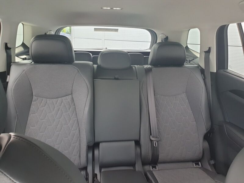 More views of Volkswagen Tayron