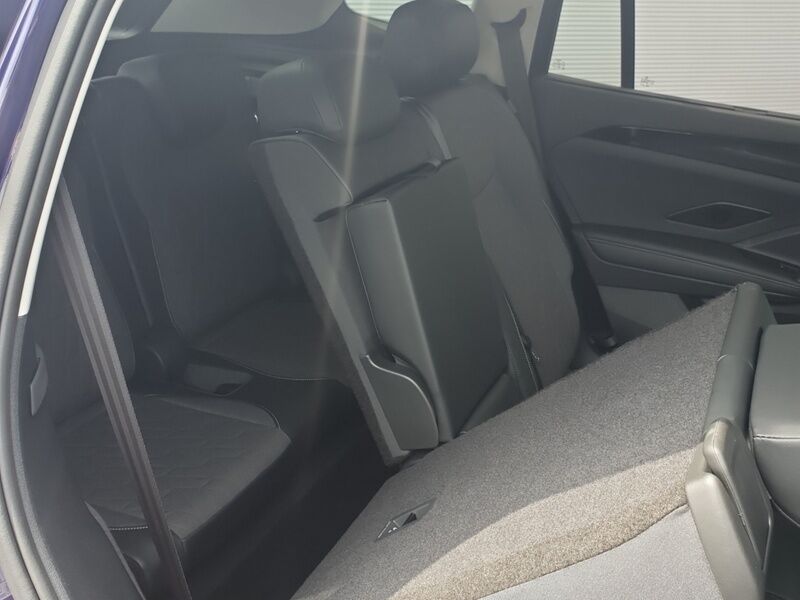 More views of Volkswagen Tayron