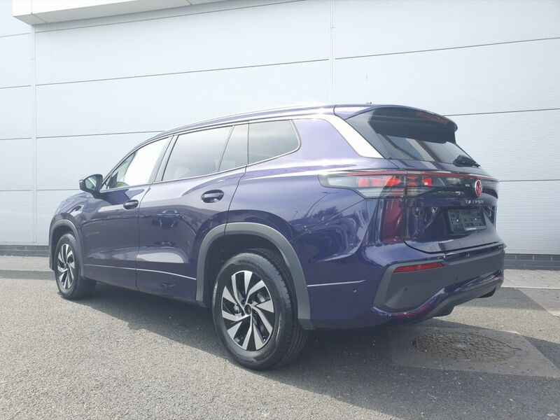 More views of Volkswagen Tayron