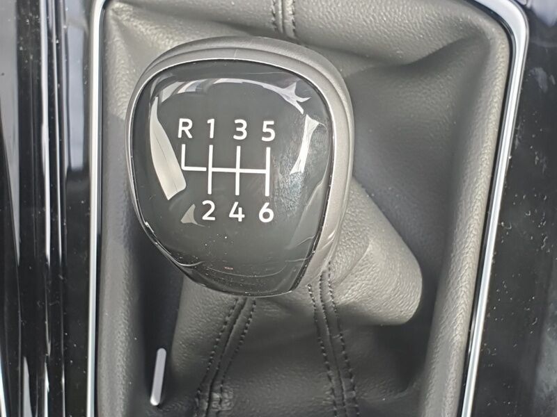 More views of Volkswagen Golf