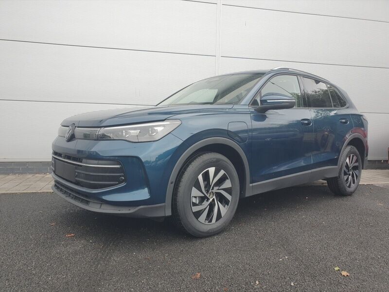 More views of Volkswagen Tiguan