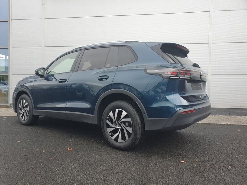 More views of Volkswagen Tiguan