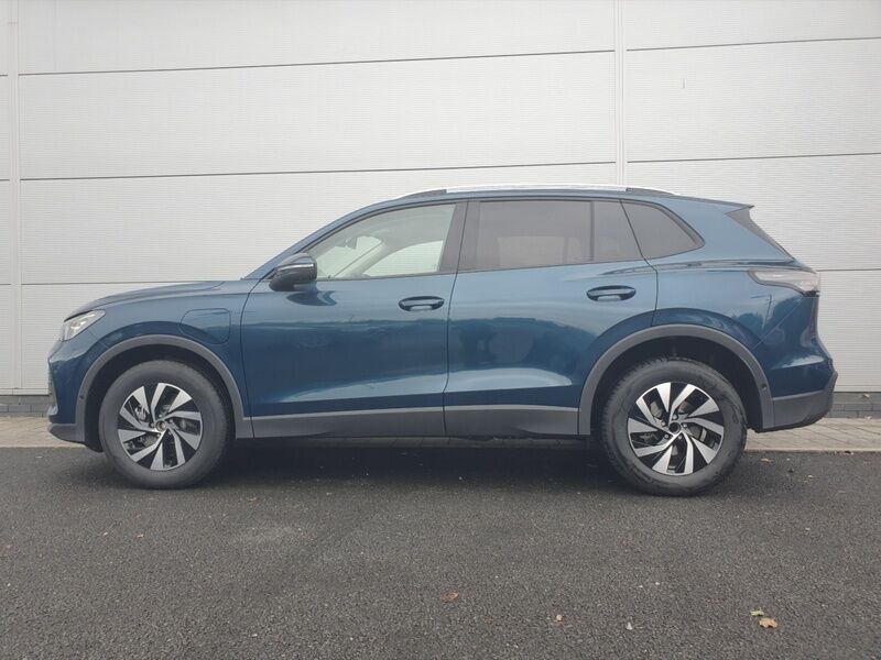 More views of Volkswagen Tiguan
