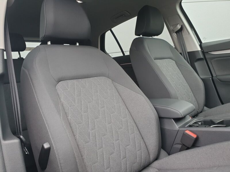 More views of Volkswagen Golf