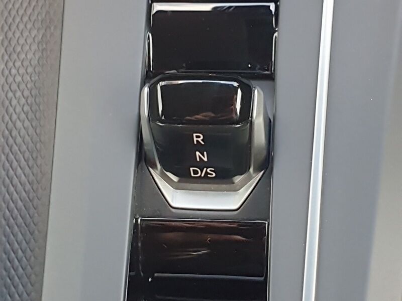 More views of Volkswagen Golf