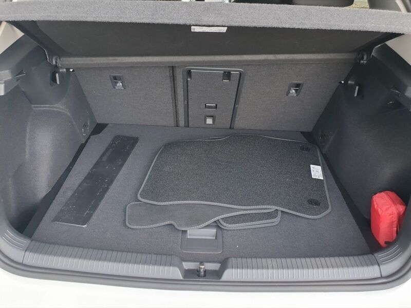 More views of Volkswagen Golf