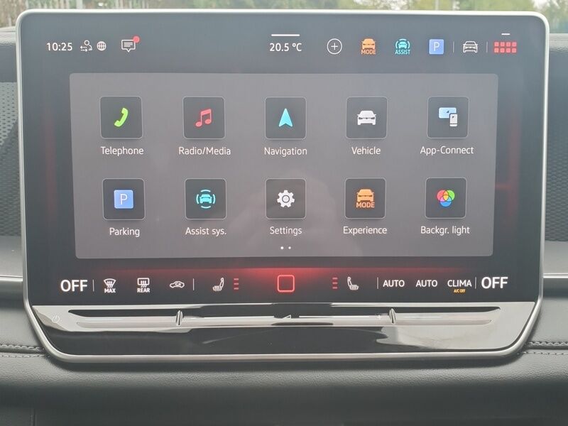 More views of Volkswagen Tayron