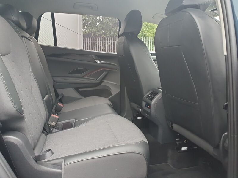 More views of Volkswagen Tayron