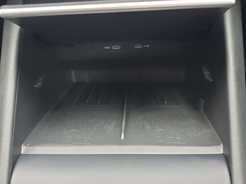 More views of Volkswagen Tayron