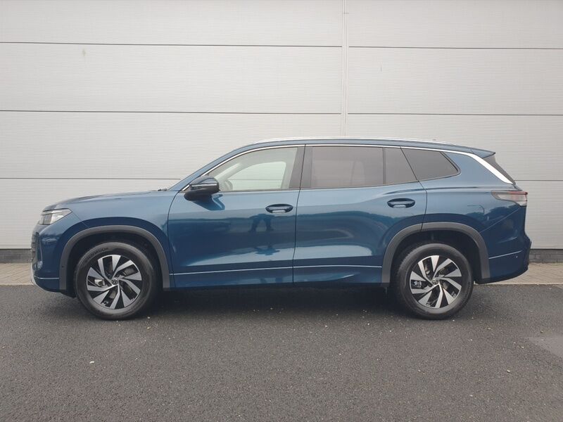 More views of Volkswagen Tayron