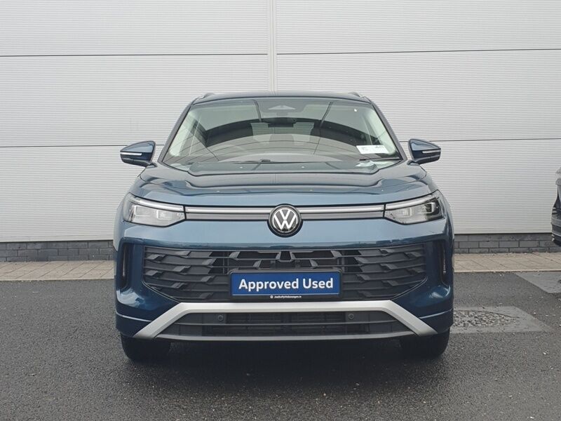 More views of Volkswagen Tayron