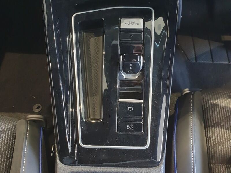 More views of Volkswagen Golf