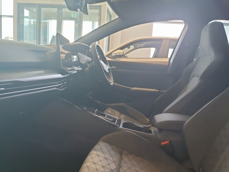 More views of Volkswagen Golf